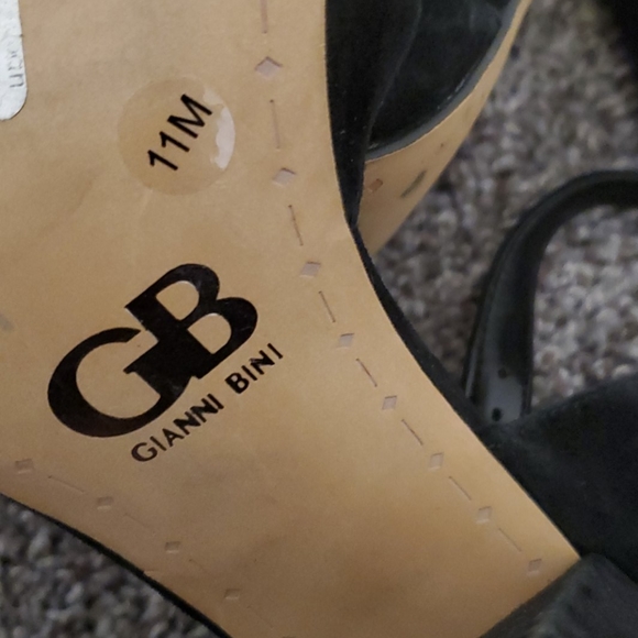 Gianni Bini Block Heels - Picture 5 of 6